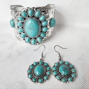 Faux Veined Turquoise Silver Tone Cuff Bracelet and Pierced Earrings Set Fashion